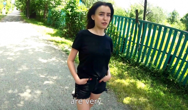 В деревне подцепил и жестко отымел сочную русскую деревенскую девку! Топ HD порно